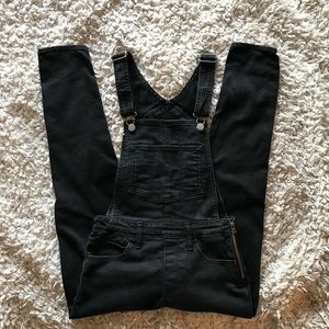Levi’s overalls black denim